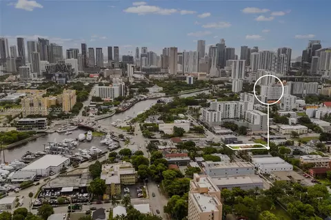 818 NW 3rd St, Miami, FL 33128