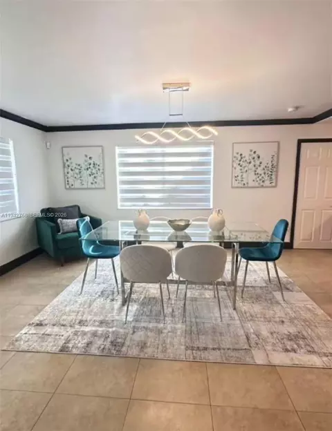 Dining - 747 E 19th St, Hialeah, FL 33013 photo 2 of 4
