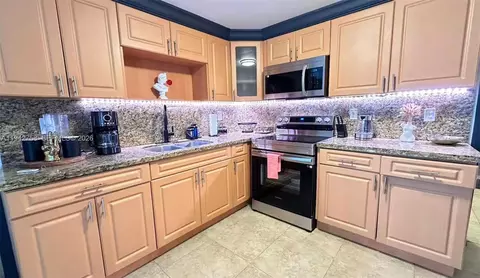 Kitchen - 747 E 19th St, Hialeah, FL 33013 photo 1 of 5