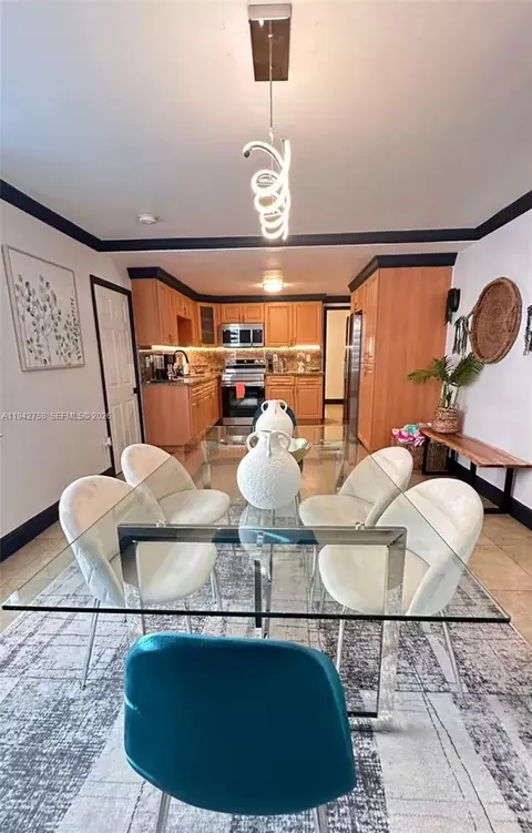 Dining - 747 E 19th St, Hialeah, FL 33013 photo 1 of 4