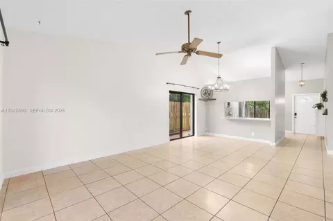 Living - 5149 E Lakes Dr, Pompano Beach, FL 33064 photo 5 of 7
