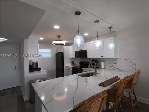 3930 Inverrary Blvd #604-D, Lauderhill, FL 33319