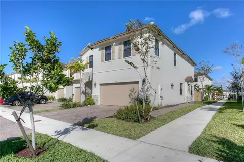 12911 SW 231st Ter, Miami, FL 33170