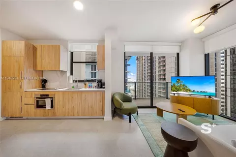 11 NE 6th St #2307, Miami, FL 33132