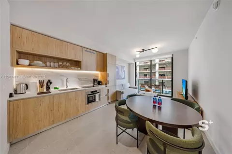 11 NE 6th St #2903, Miami, FL 33132