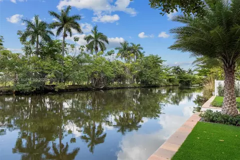 260 NW 86th St, El Portal, FL 33150