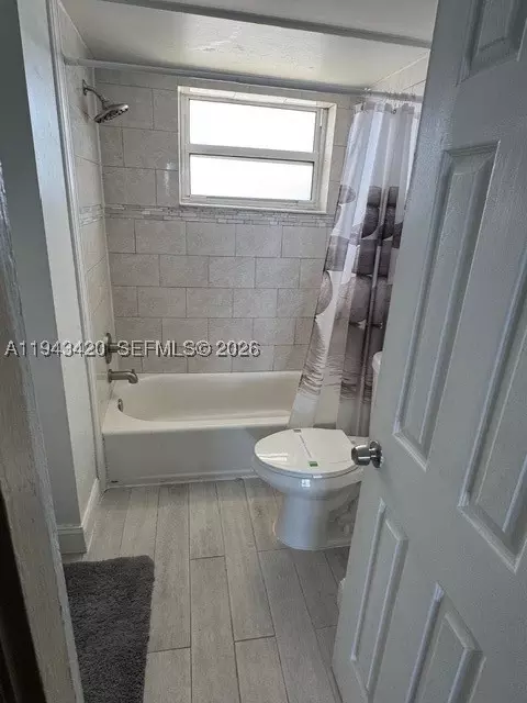 1075 NE Miami Gardens Dr #706, Miami, FL 33179 photo 11