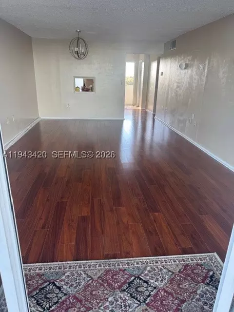 1075 NE Miami Gardens Dr #706, Miami, FL 33179 photo 5