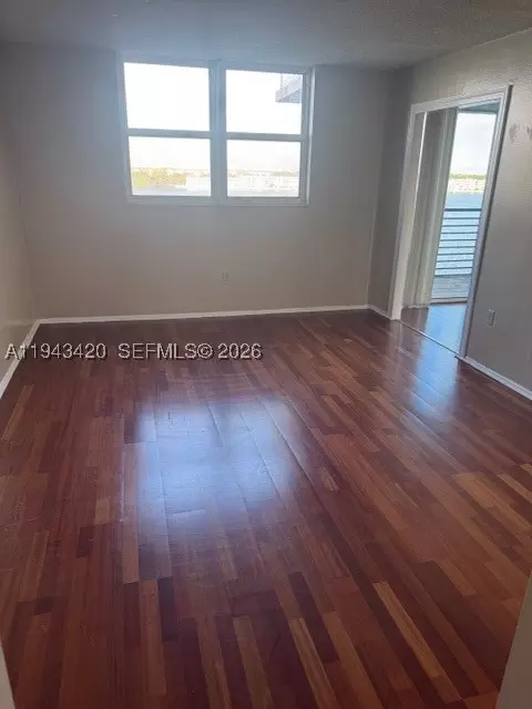 1075 NE Miami Gardens Dr #706, Miami, FL 33179 photo 8