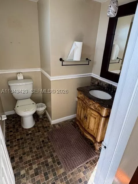 1075 NE Miami Gardens Dr #706, Miami, FL 33179 photo 6