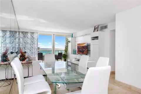100 Bayview Dr #907, Sunny Isles Beach, FL 33160