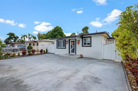 Exterior - 864 E 29th St, Hialeah, FL 33013 photo 1 of 8