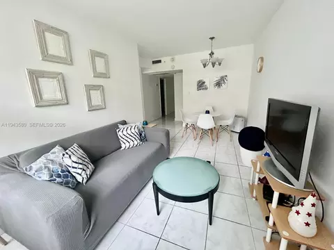 100 Lincoln Rd #524, Miami Beach, FL 33139