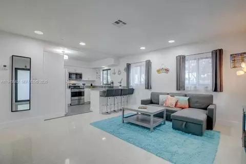 1700 SW 20th St, Fort Lauderdale, FL 33315