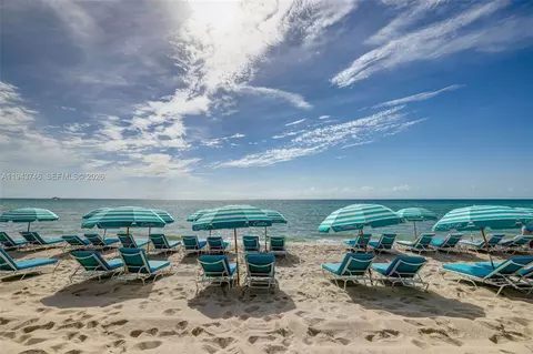6799 Collins Ave #CPH06, Miami Beach, FL 33141