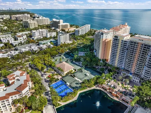 View/Area - 791 Crandon Blvd #603, Key Biscayne, FL 33149 photo 7 of 7