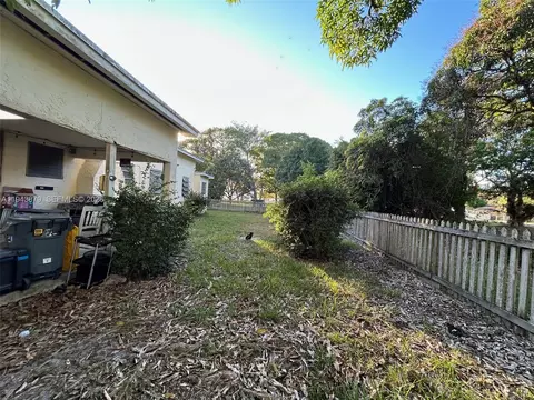 6500 SW 60th Ave, South Miami, FL 33143 photo 4