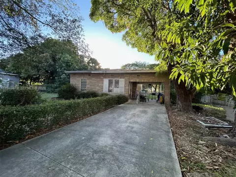 6500 SW 60th Ave, South Miami, FL 33143