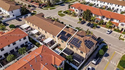 View/Area - 3386 W 106th Ter, Hialeah, FL 33018 photo 2 of 13