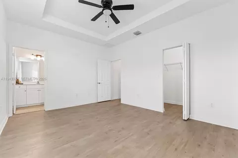 Bedroom - 3386 W 106th Ter, Hialeah, FL 33018 photo 4 of 10