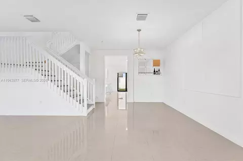 Living - 3386 W 106th Ter, Hialeah, FL 33018 photo 2 of 6