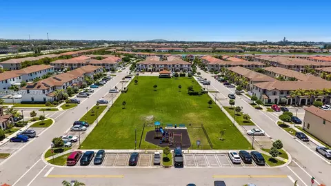 View/Area - 3386 W 106th Ter, Hialeah, FL 33018 photo 12 of 13
