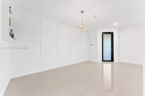 Living - 3386 W 106th Ter, Hialeah, FL 33018 photo 5 of 6