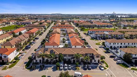View/Area - 3386 W 106th Ter, Hialeah, FL 33018 photo 4 of 13
