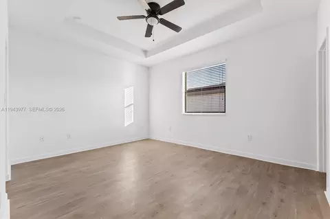 Bedroom - 3386 W 106th Ter, Hialeah, FL 33018 photo 2 of 10