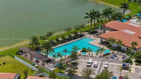 View/Area - 3386 W 106th Ter, Hialeah, FL 33018 photo 9 of 13