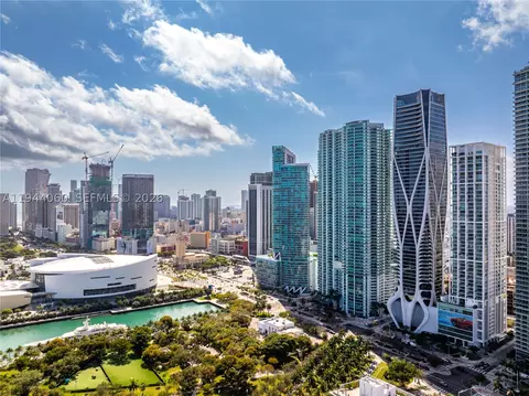 1000 Biscayne Blvd #TH 1201, Miami, FL 33132