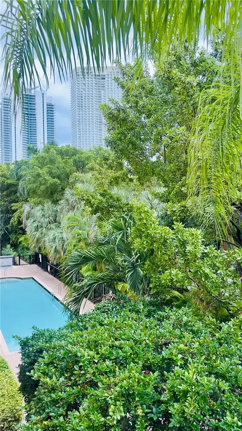 17125 N Bay Rd #3311, Sunny Isles Beach, FL 33160