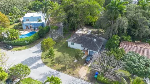 2500 Overbrook St, Miami, FL 33133 photo 5