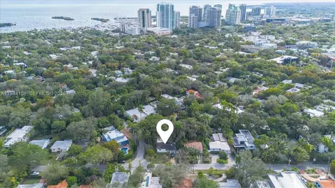 2500 Overbrook St, Miami, FL 33133 photo 3