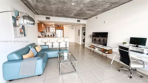3250 NE 1st Ave #1110, Miami, FL 33137