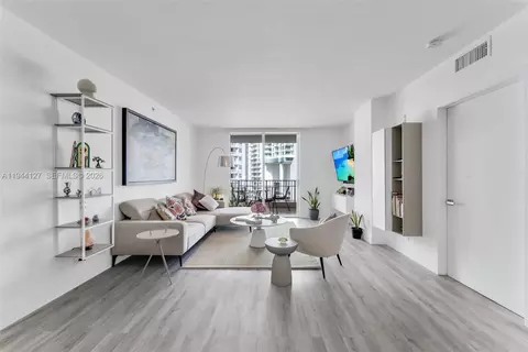 701 Brickell Key Blvd #1506, Miami, FL 33131