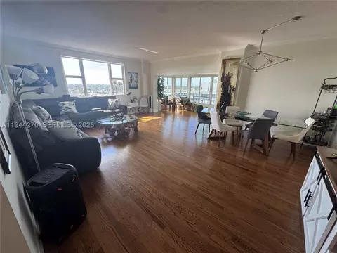 3800 Hillcrest Dr #1222, Hollywood, FL 33021