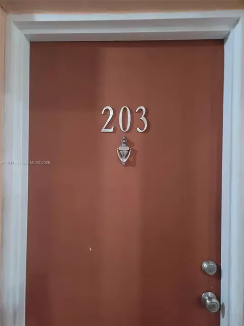 5350 W 21st Ct #203, Hialeah, FL 33016