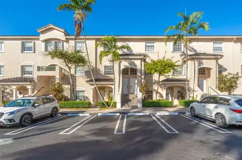 5670 NW 116th Ave #219, Doral, FL 33178