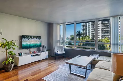 1500 Bay Rd #458S, Miami Beach, FL 33139