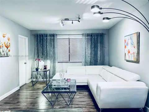 2300 Park Ln #201, Hollywood, FL 33021