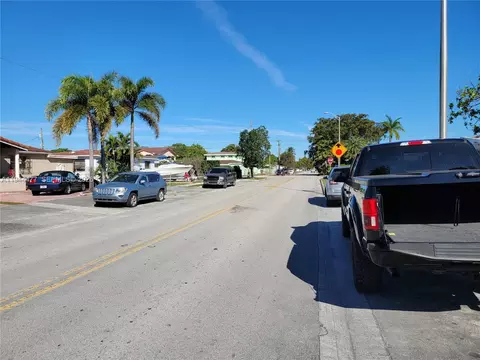3895 W 2nd Ave, Hialeah, FL 33012 photo 5