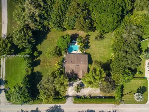 6411 SW 185th Way, Southwest Ranches, FL 33332