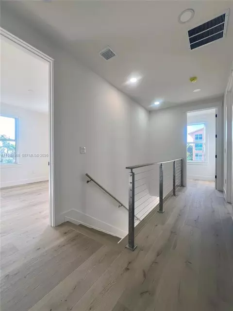 Entry Way - 17 Tidewater Ct, Stuart, FL 34996 photo 1 of 2