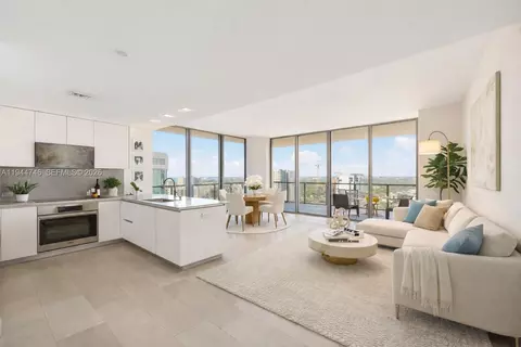 88 SW 7th St #2302, Miami, FL 33130