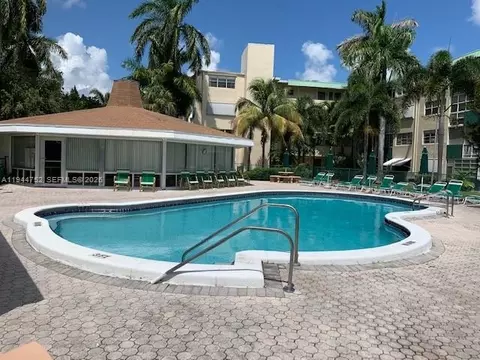 1333 E Hallandale Beach Blvd #131, Hallandale Beach, FL 33009
