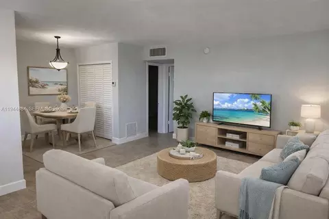 12590 NE 16th Ave #605, North Miami, FL 33161