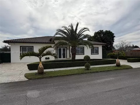 Undisclosed, Miami, FL 33165