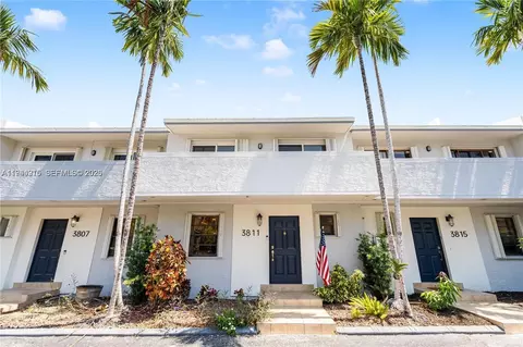 3811 NE 166th St #3, North Miami Beach, FL 33160