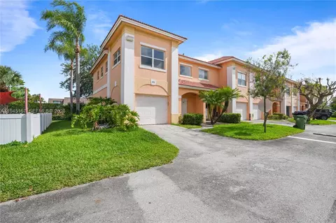 501 Talia Cir, Palm Springs, FL 33461